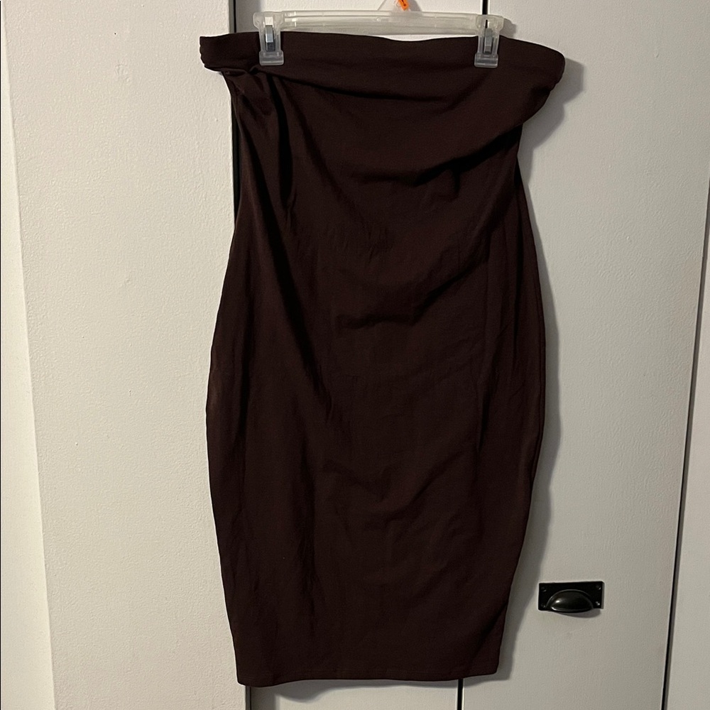Elegant Brown Strapless Dress